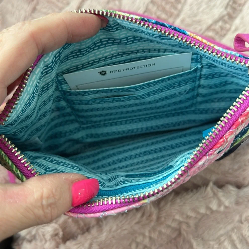 Vera Bradley hot pink floral print crossbody bag with rfid - new with tag - Picture 4 of 4